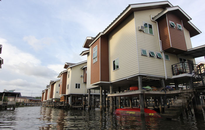 Brunei water 11