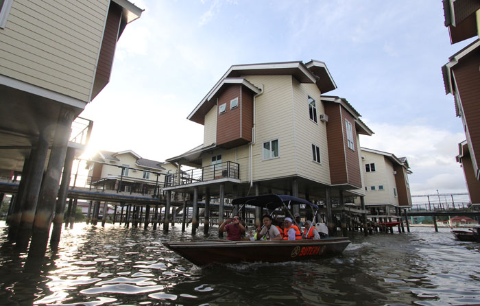 Brunei water 15