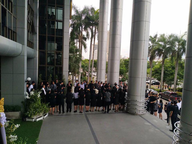 PIC มอบดอกไม 3