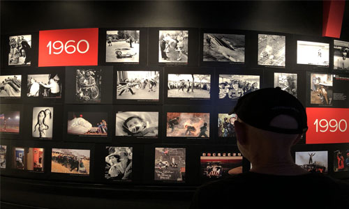 PIC newseum 12 7 61 1