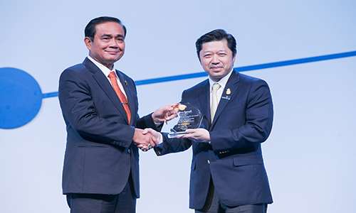 CP True CONNEXT ED Trophy