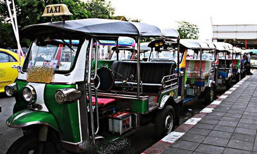 TUKTUK1911611